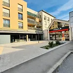 Simpson Experience Jacuzzi Et Jeux Au Coeur D * Epernay