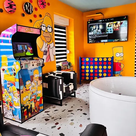 Atypique, Parking, Jacuzzi, Jeux, Borne Arcade * Épernay